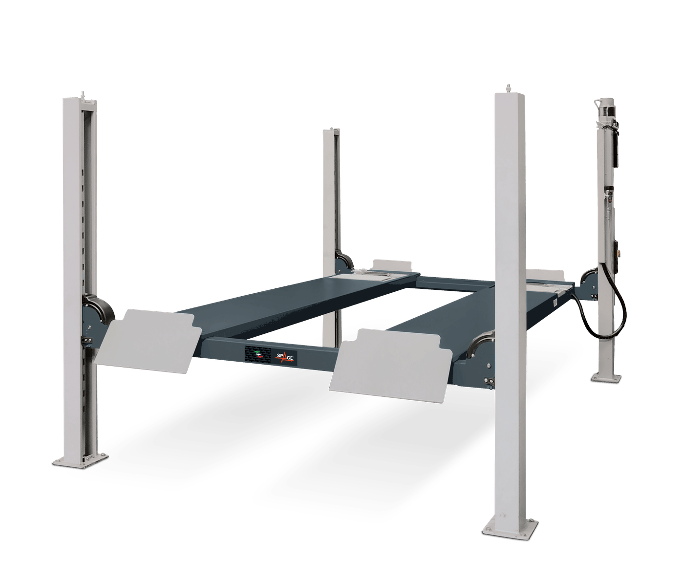 Four-post MOT bay lift with runways and turn plates
